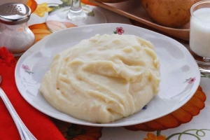 plato de puré de papa