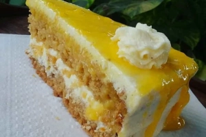 porción de torta de parchita